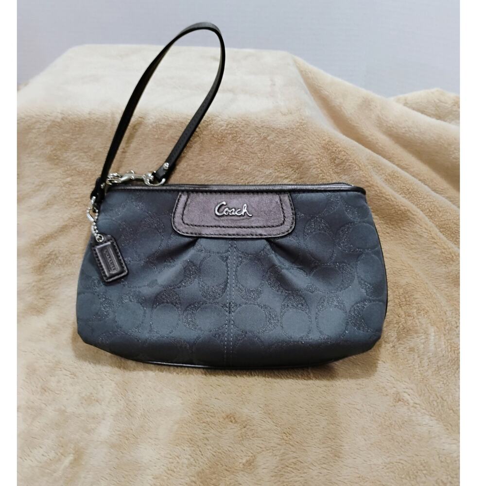 Coach Madison Signature Wristlet